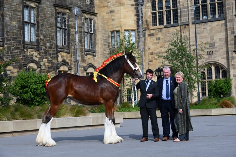 Trem Yr Wyddfa Aurora, Rhys Eifion Griffith, RWAS Ambassador 2025, Mr John R Owen RWAS President 2025 and his wife, Mrs Marian Owen