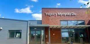 Ysgol y Mynydd Du shines in report