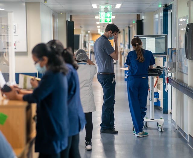 Robert Jones and Agnes Hunt Orthopaedic Hospital: all the key numbers for the NHS Trust in April, as national waiting lists fall to lowest level in two years