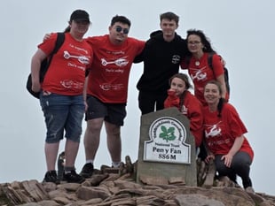 Edee, 12, climbs Pen y Fan in memory of father