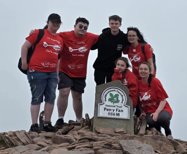 Edee, 12, climbs Pen y Fan in memory of father