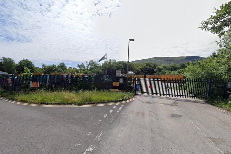 Local residents can now recycle for longer on Sundays and bank holidays at Ystradgynlais Household Waste and Recycling Centre in Lower Cwmtwrch