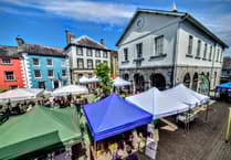 Llandovery gears up for ‘Flowers, Food & Rainbows’ celebration