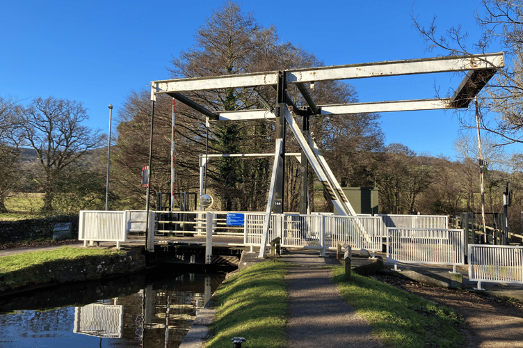 The lift bridge at Talybont-on-Usk – now electrically operated but still a familiar canal landmark