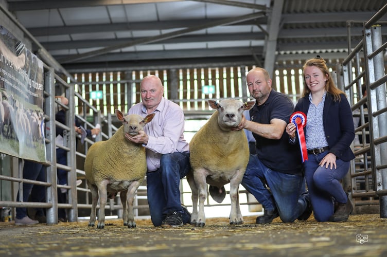 Judge Victoria Ashmore alongside her champion from Paul Curran and the reserve from Arwyn Thomas