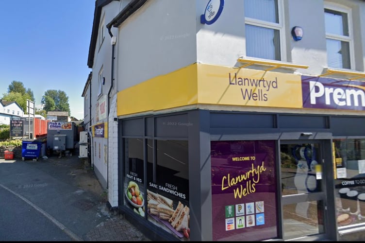 The takeaway trailer behind Premier Stores in Llanwrtyd Wells has been granted planning permission to remain in use.