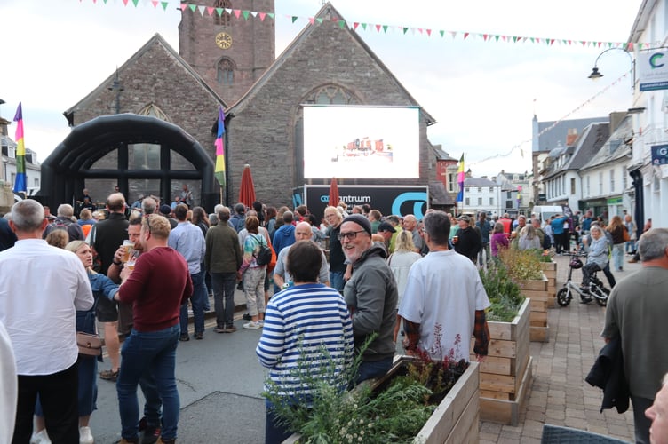 Jazz festival fun on the Bulwark!