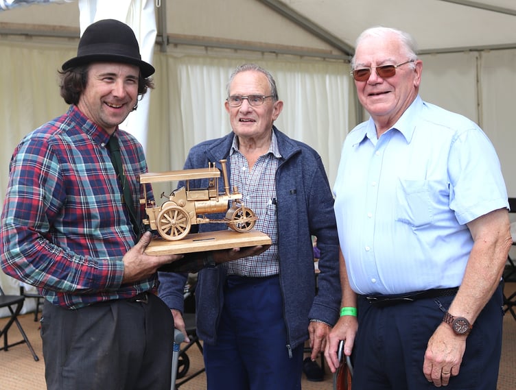 The Mr Phillip Morgan Perpetual Memorial Trophy was awarded to Arial West for his 1925 Marshall compound tractor, ‘Moonraker’. The trophy was presented by Tom Henderson and Andrew Sample