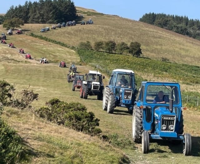 Record turnout for 25th Llanddewi Tractor Run