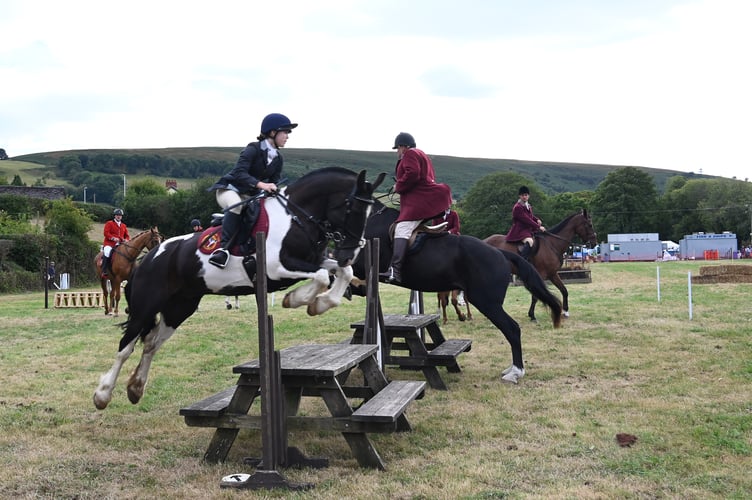 Fast-paced competition in the Interhunt Relay with seven teams competing