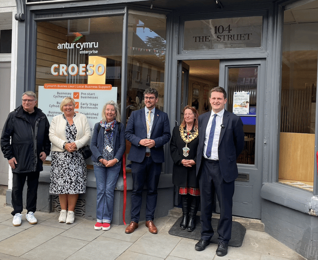Business Support Hub officially opens in Brecon 