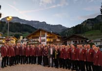 Brecon male voice choir sing in the Dolomites