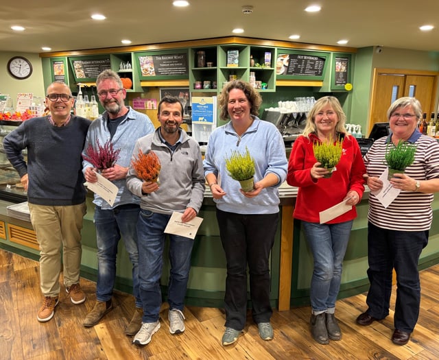Quiz and curry helps garden centre raise £1,300 for charity