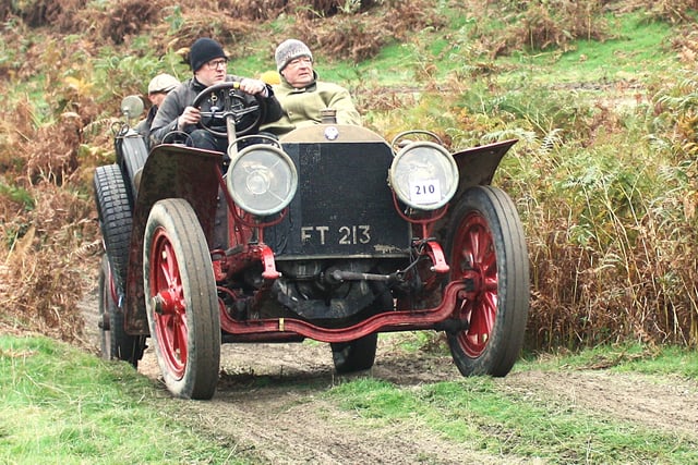 Vintage wheels roar across Radnorshire