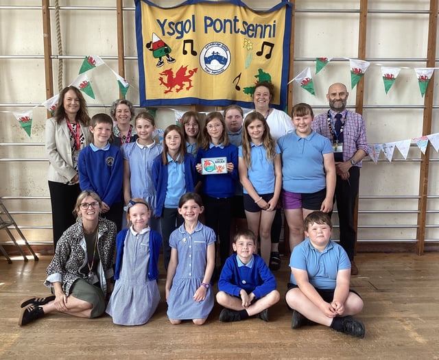 Ysgol Gynradd Pontsenni awarded Cymraeg Campus Silver Award