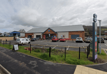 Man threatens staff during shoplifting at Talgarth Co-op
