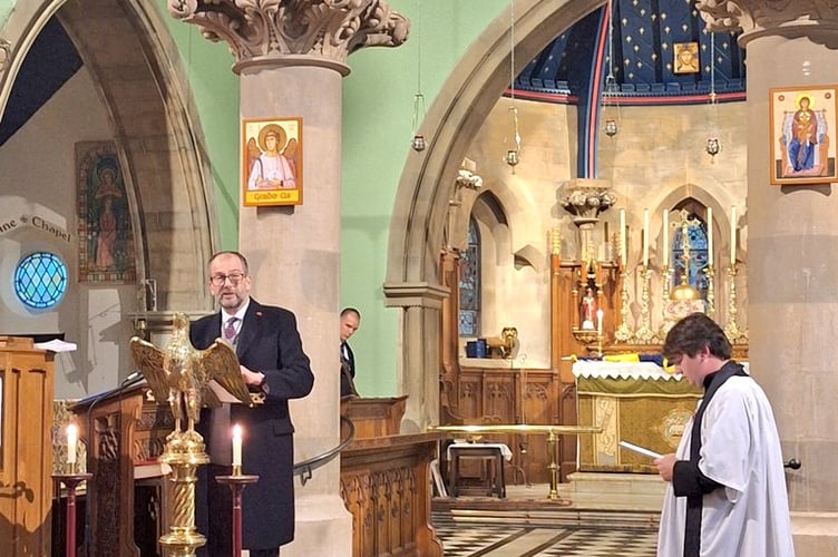 Cllr James Gibson-Watt read the names of the fallen at St Mary’s Church in Hay.