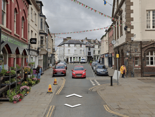 Brecon High Street closed due to collision