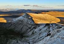 Readers' first signs of winter photographs!