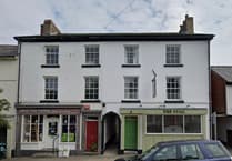 Llanidloes pub able to reopen as councillors agree licence application to run