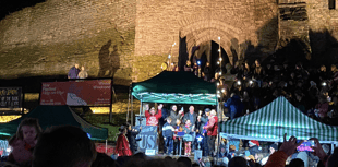 Video: Joanna Page switches on Hay's Christmas lights