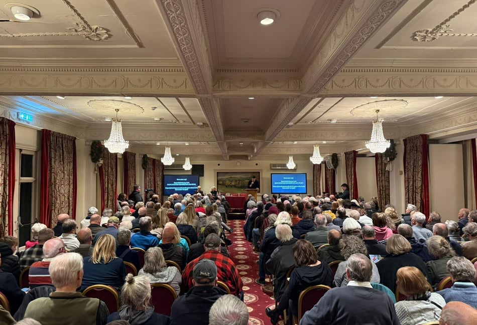 More than 300 attend meeting on Nant Mithil wind farm plans