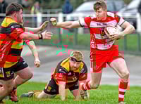 Quins edge Drovers by one point in first festive derby