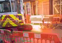 Workers strike electric cable causing massive sparks on Builth High Street