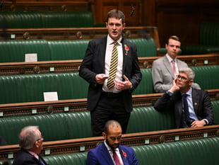 MP raises ongoing red tape hitting Welsh Lamb