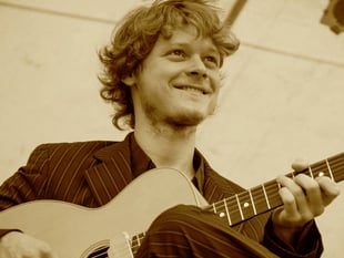 Breton guitarist heads for Brecon this month