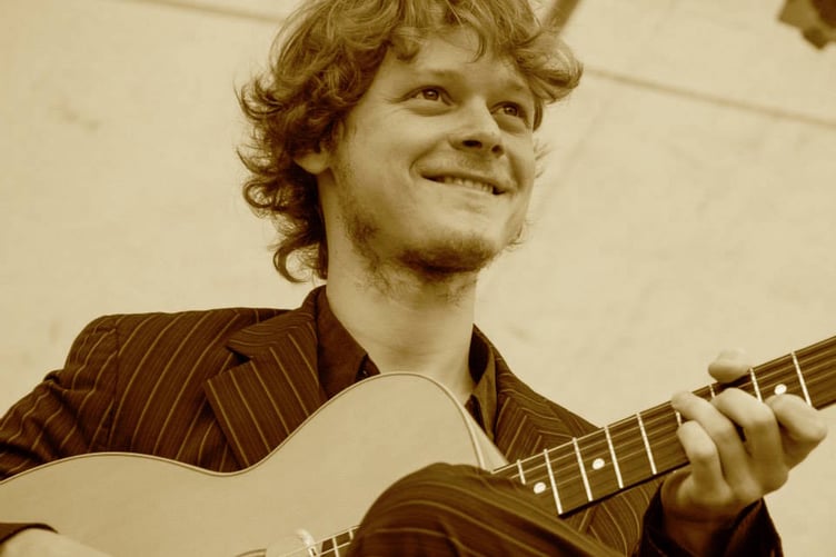 Breton guitarist Jean Guyomarc'h