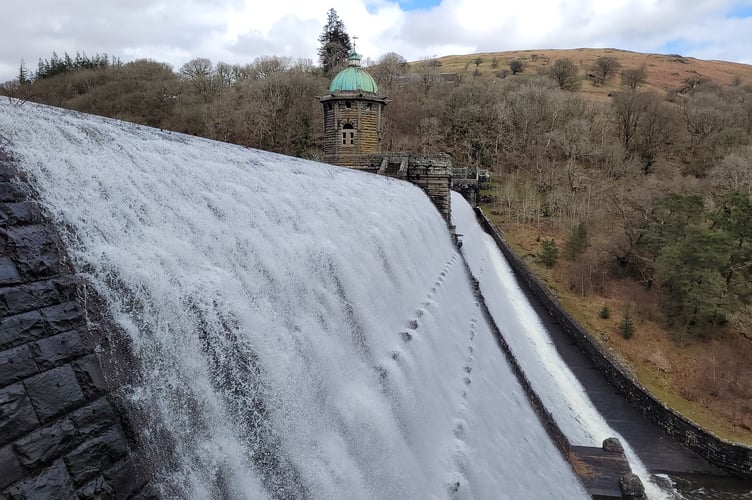 Pen y Garreg Dam overflowing