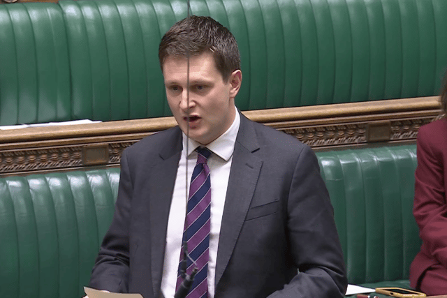 MP calls for film-style ratings to protect children online