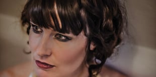 Folk artist comes to Hay