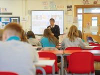 Applications open for Welsh teacher scheme