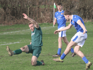 Llandrindod net late penalty to draw with Radnor