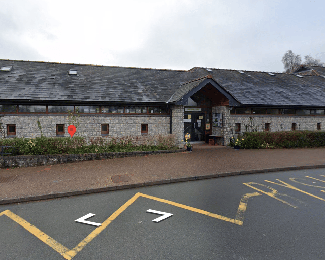 Estyn highlights excellent standards at Builth Wells C.P. School