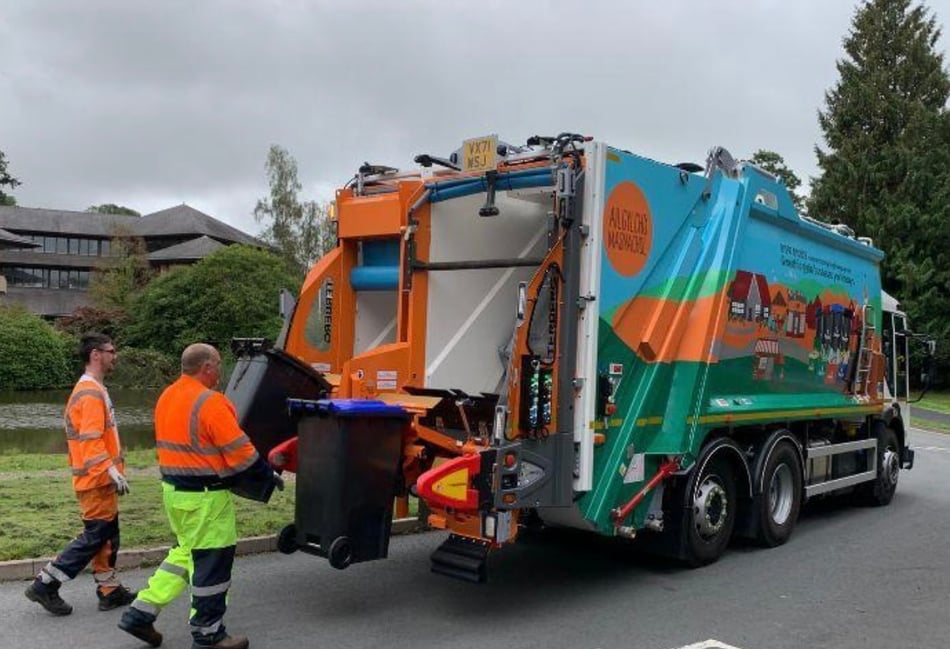Powys bin collection failures ‘wholly unacceptable’, say Conservatives