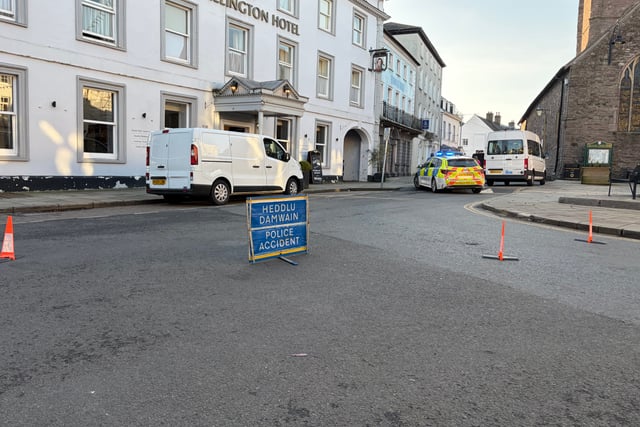 Street in Brecon town centre closed off by emergency services