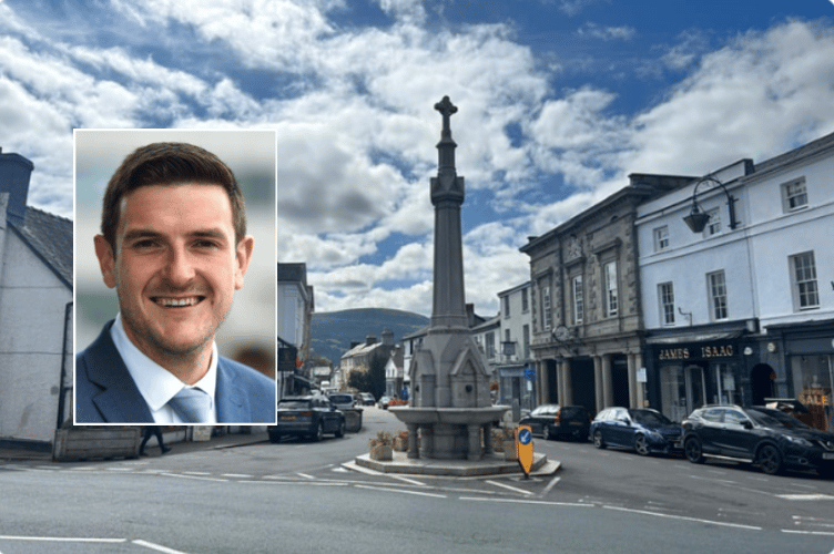 James Evans A40 Crickhowell roadworks