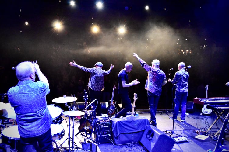 Lindisfarne will perform at Theatr Brycheiniog in April