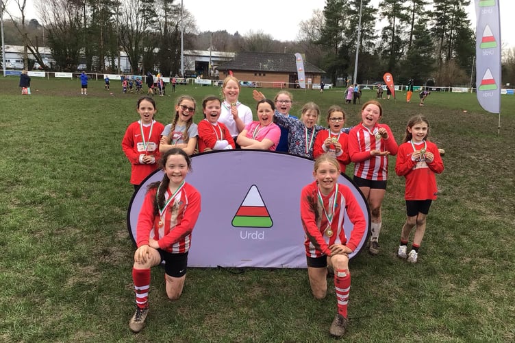 Ysgol y Bannau Tag Rugby