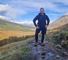 TV star takes on Beacons triathlon for charity