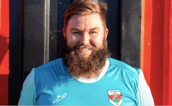 Opposition help raise over £4k for Talgarth player after leg break
