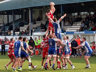Drovers edge closer to top four spot