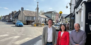 Lib Dem business spokesperson visits Crickhowell high street