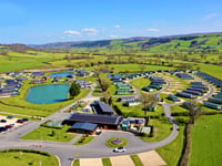 Mid Wales leisure park hosts Sunflower Sprint for cancer charity