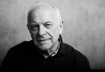 West End star returns to Powys for Pinter play