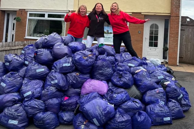 Slimming World members in Powys donate 638 bags of clothes for charity