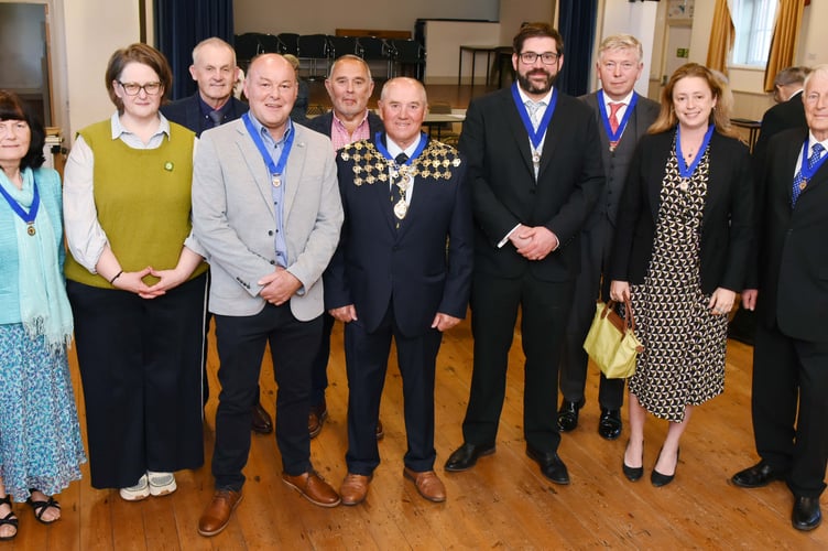 Left to right: Wyn Morgan, Dai Thomas, Linzi Brown, Dorothy Burgess, Huw Thomas, Handel Davies, Christian Aaron Perry, Matthew Paul, Annabel Graham-Paul, Nigel Burgess